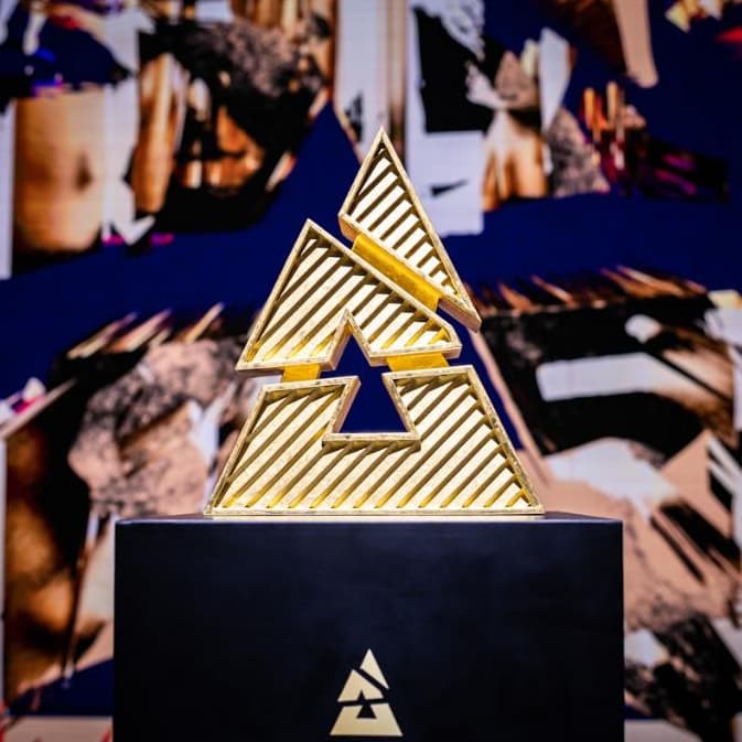 Troféu Colecionável Blast Premier 3D OURO Inspirado em Campeonatos Esports Counter Strike 2 CS Gamer
