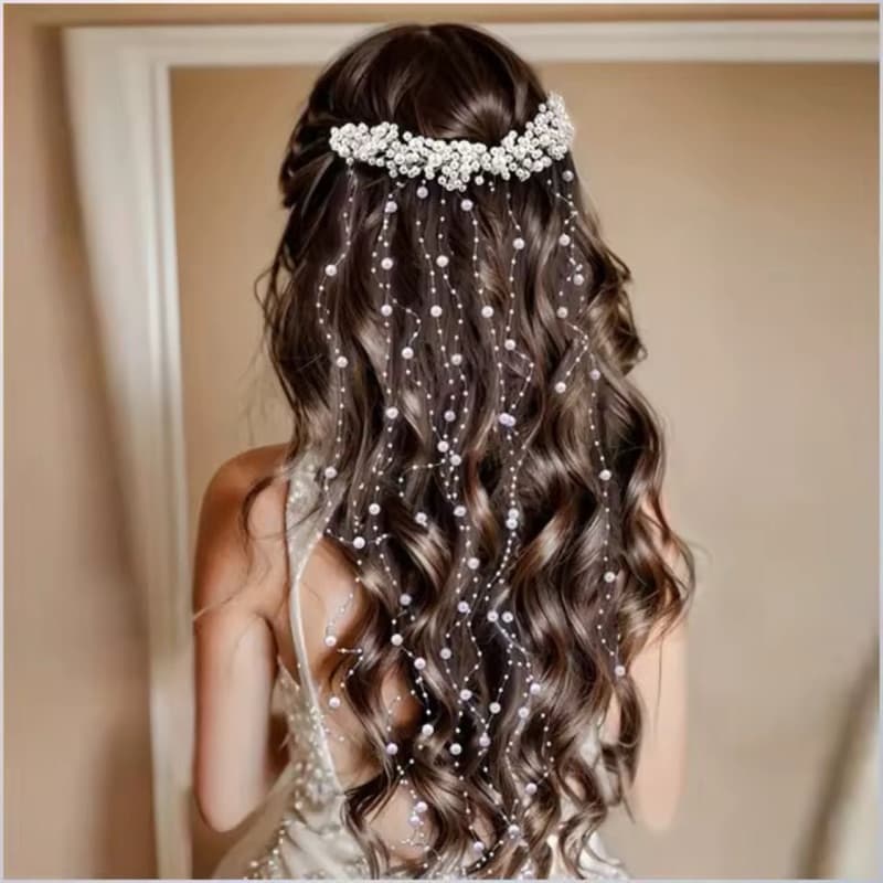 Tiara Grinalda romântica noivas arranjo fio de pérolas e cristais acessório festa casamento cabelo solto madrinhas damas