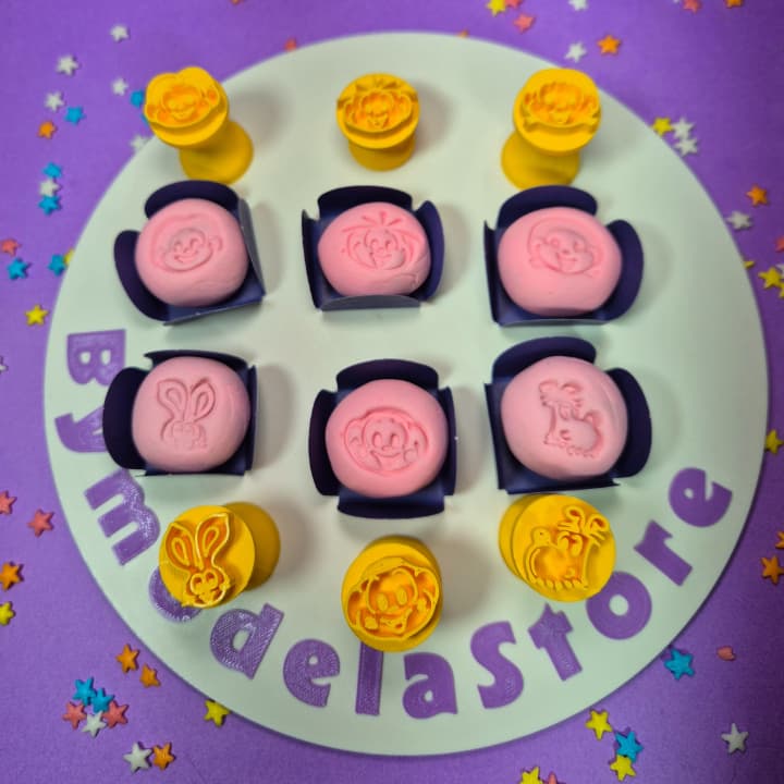 Carimbo para Brigadeiro e Docinhos - Turma da Monica