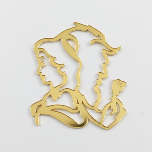 Kit Aplique Tag Acrílico Espelhado Bela e a Fera 4cm Dourado Lembrancinhas
