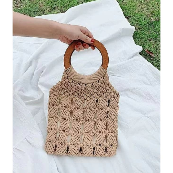 Bolsa praia Boho  em Macramê com Alça de Madeira