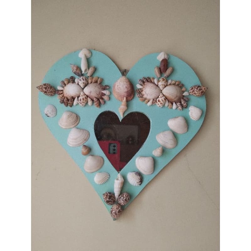Espelho com conchas e caramujos 🐚