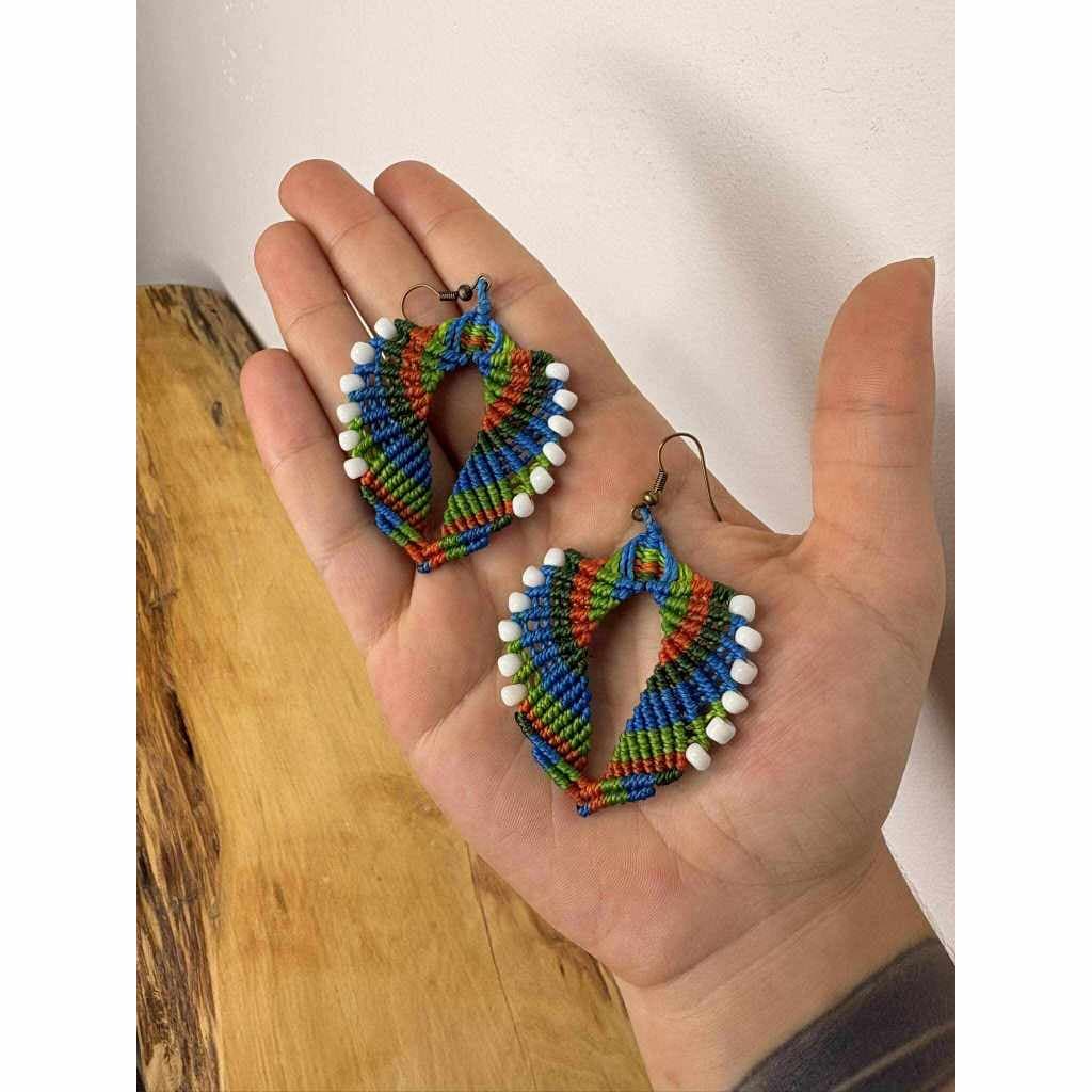 Brinco Artesanal de Macramê Feito à mão