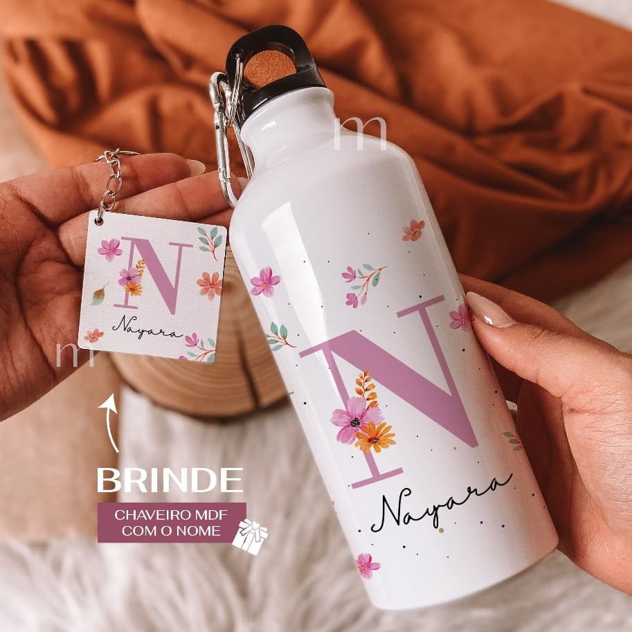 Presente personalizado, Garrafa personalizada com nome +chaveiro, inicial e flores, Squeeze personalizada