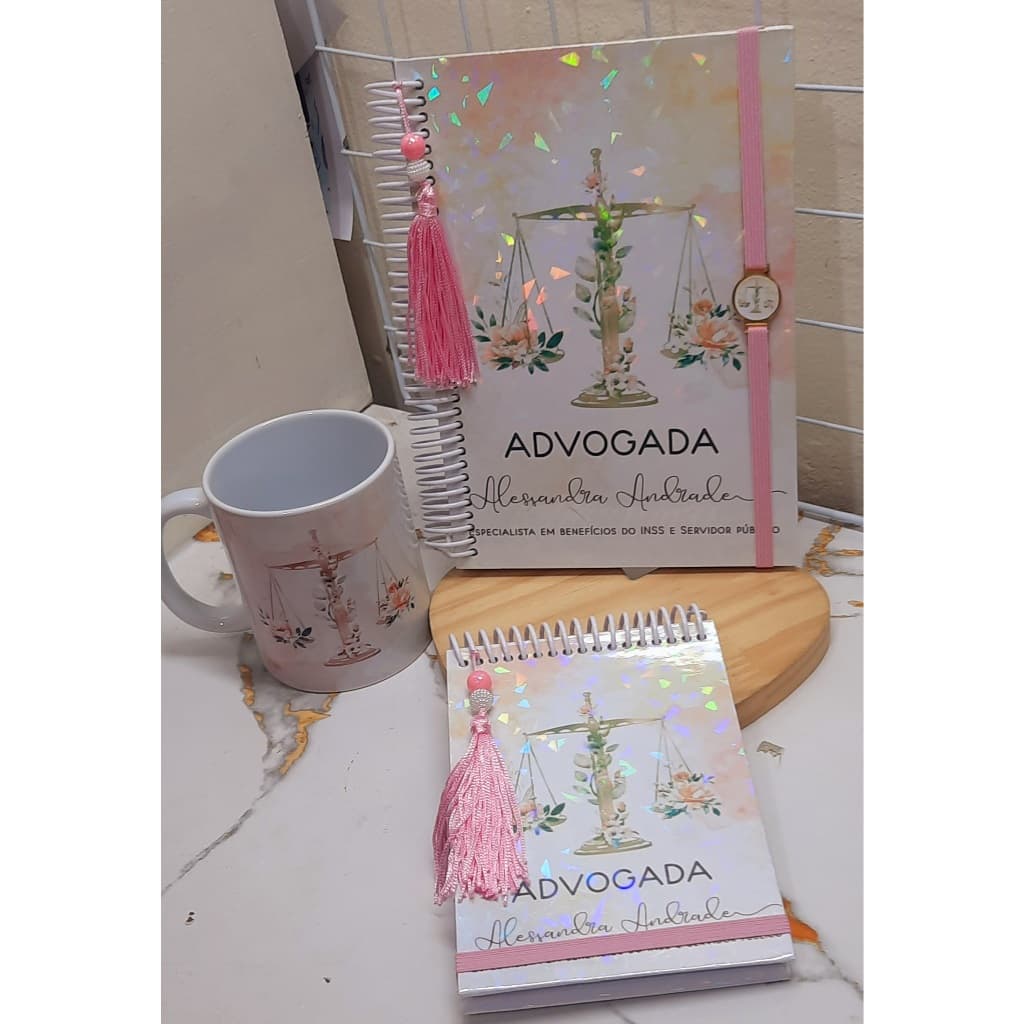 Kit 3 itens Agenda Diaria+Caneca+Bloco notas profissões rosa personalizado