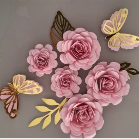Kit Flores de Papel com Borboletas – Decoração e Topo de Bolo- personalizado