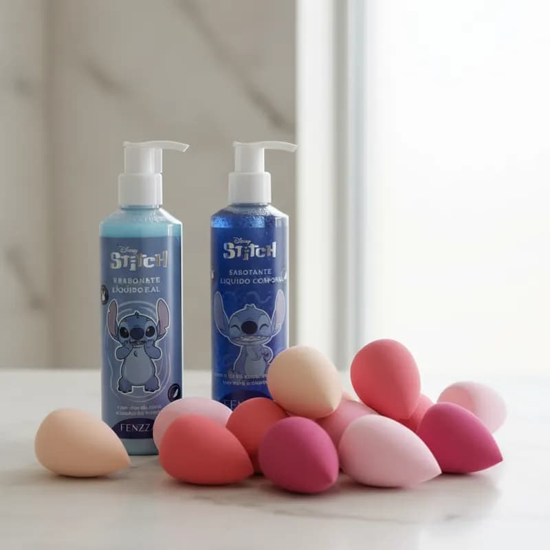 Kit de Cuidados Stitch: Sabonete Líquido+ Creme  Corporal 220ml  + 2 Esponjas de Maquiagem