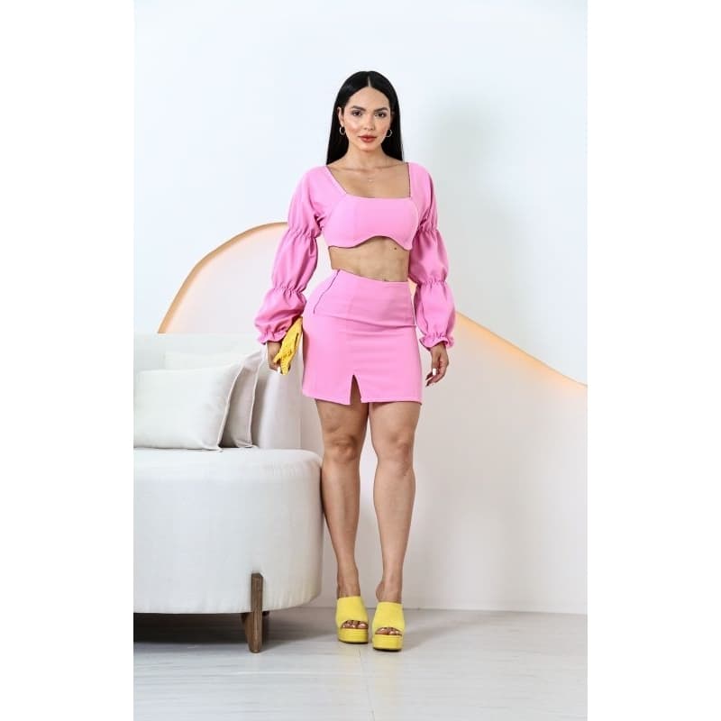 Conjunto Feminino de Alfaiataria com Saia e Cropped Manga Longa – Moda Elegante e Confortável