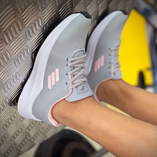 Lançamento Tênis Feminino – Estilo, Conforto e Praticidade