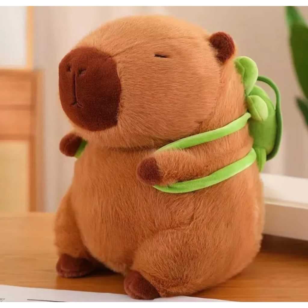 Pelúcia Capivara Com Mochila De Tartaruga