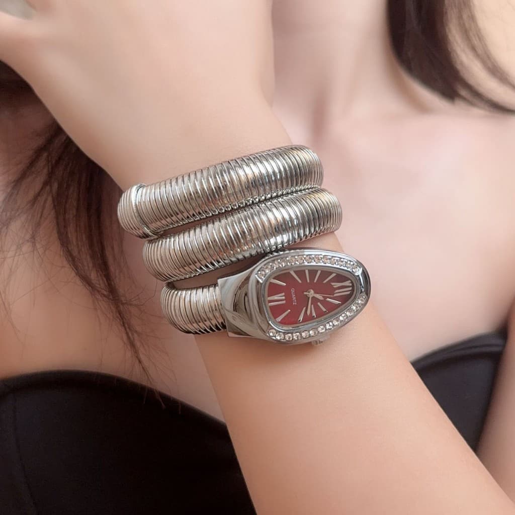 Relógio clássico em forma de cobra pulseira escalável