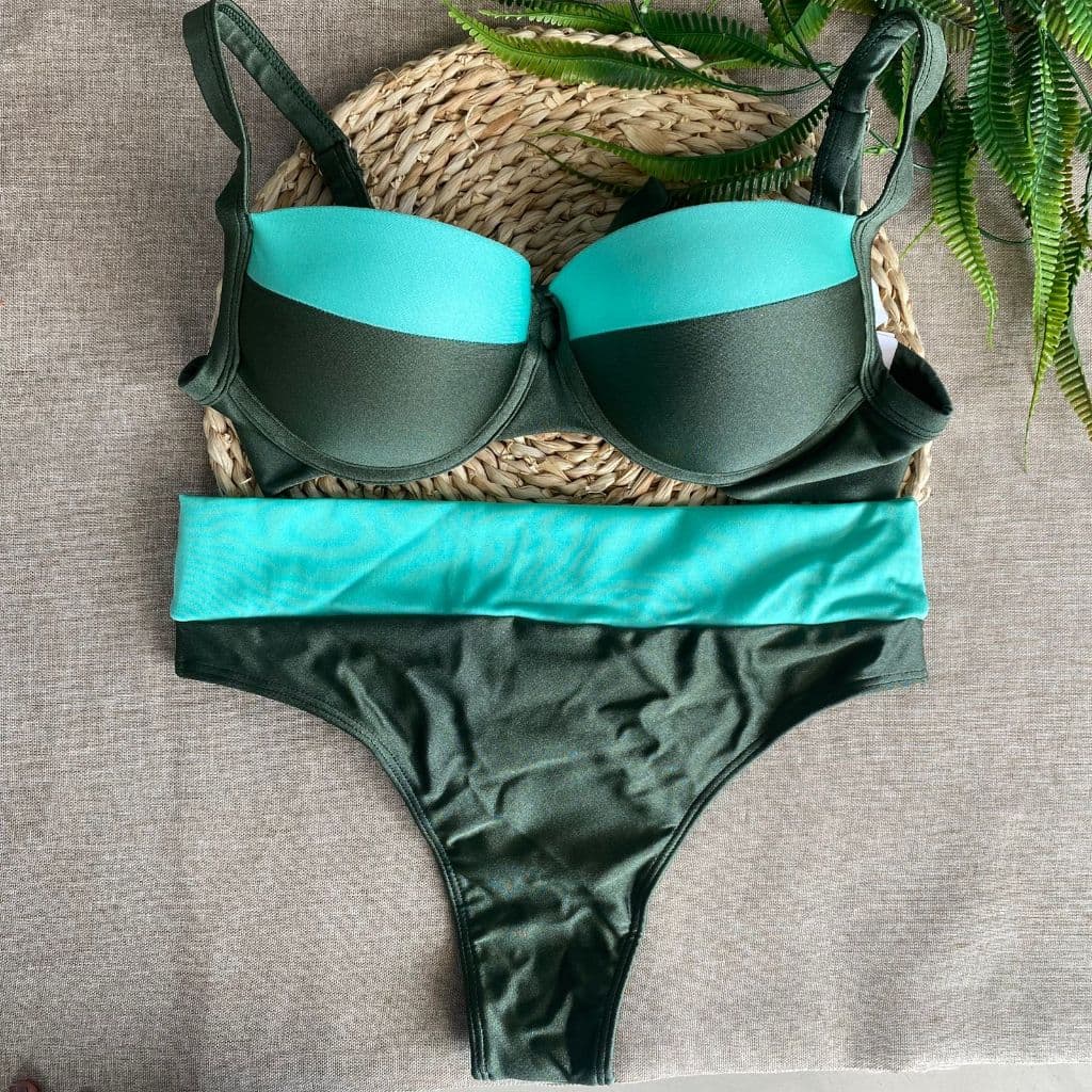 Biquíni Feminino Bicolor Com Bojo Sustentação E Calcinha Tradicional Moda Praia