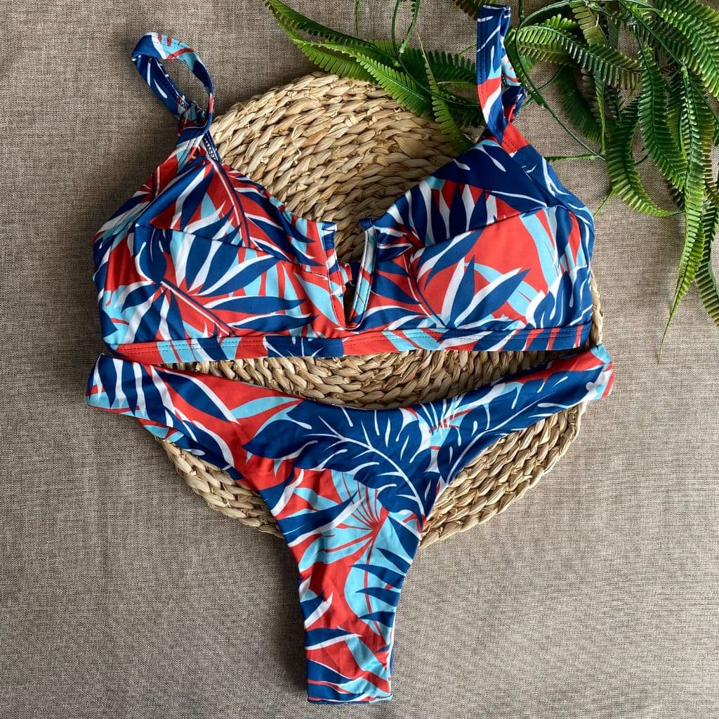 Conjunto Biquíni Aro V Feminino Com Bojo Estruturado Top Moderno E Calcinha Confortável Verão