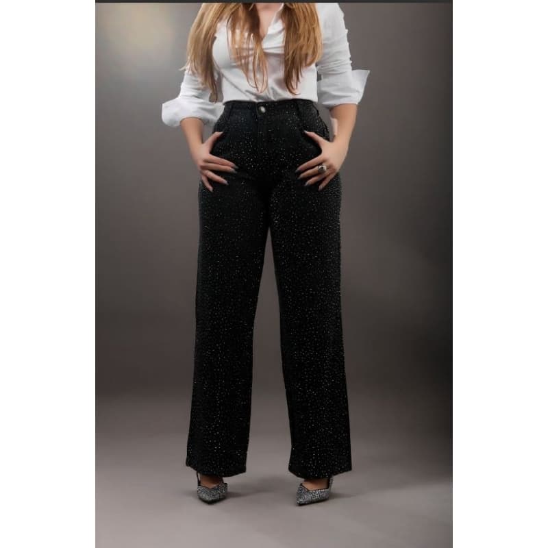 ✨ CALÇA JEANS COM BRILHOS STRASS LUXO– ELEGÂNCIA E SOFISTICAÇÃO EM CADA DETALHE PEDRARIAS PRETO JEANS LOOK NA REAL