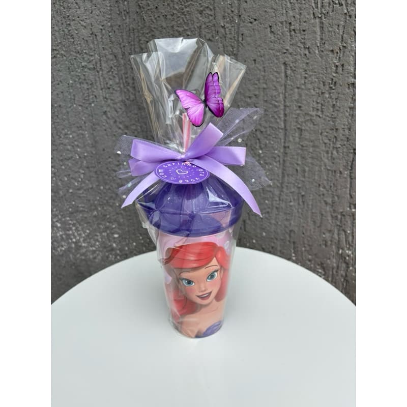 Copo infantil com tampa e canudo princesa Ariel com saquinho de balas dentro presente infantil meninas aniversário natal