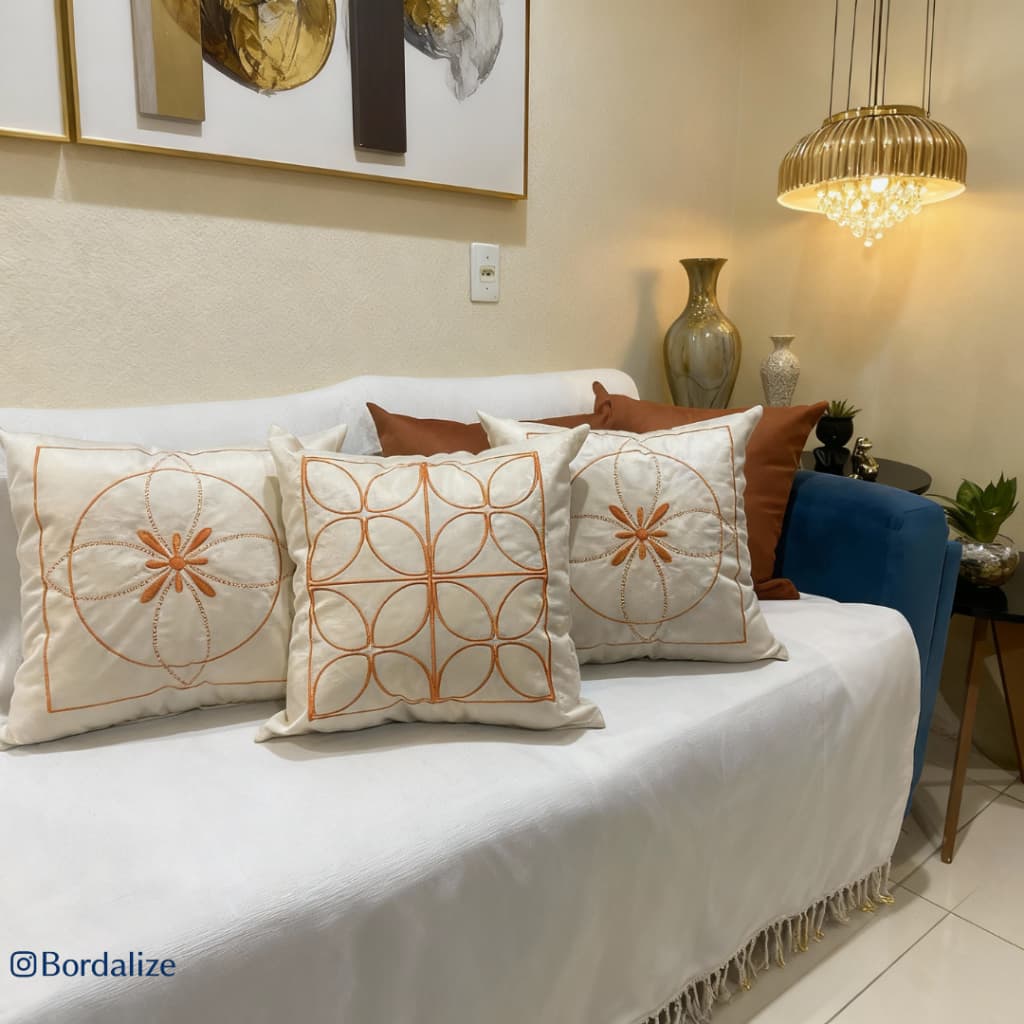 Kit de Capa de Almofada Bordada Suede Decorativa - Escolha Sua Combinação
