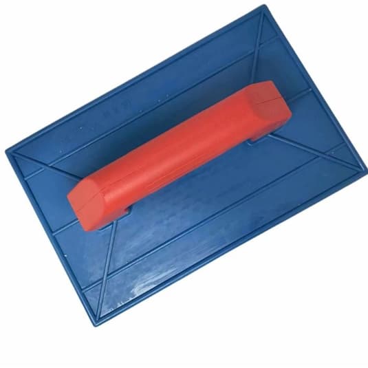 Desempenadeira Plástica PVC 18x30cm Lisa ou Corrugada Azul Resistente