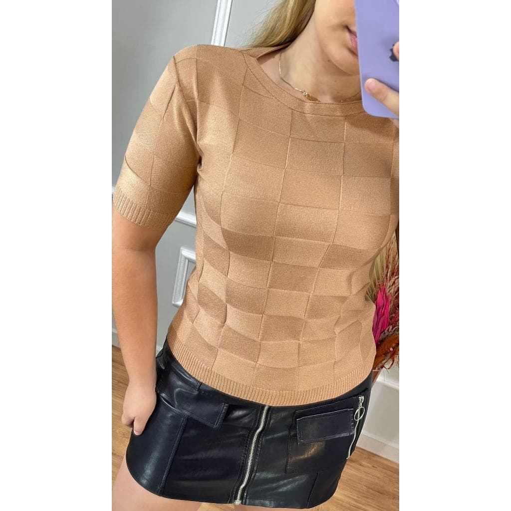 Sissi Blusa manga curto plus em modal Malha Tricot com Desenho Quadriculado