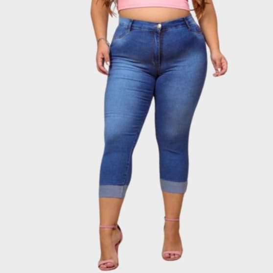 Calça Jeans Feminina Plus Size Capri Com Lycra Cintura Alta Modelagem Empina Bumbum