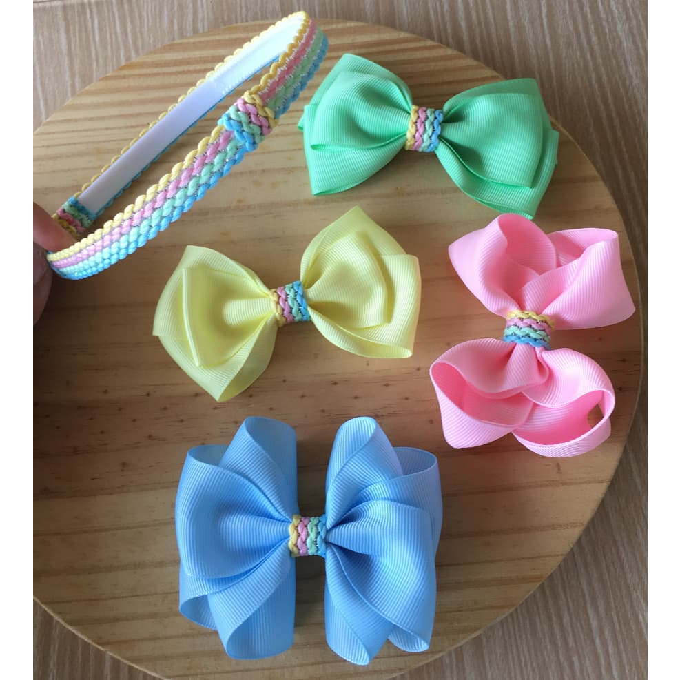 Kit Tiara Adaptável com 4 Laços Coloridos Removíveis Para Cabelo Menina Arco Diadema Candy Color Lacinho Presente Festa