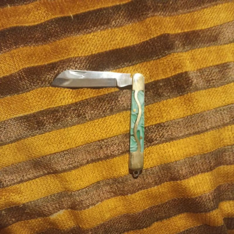 mini canivete de bolso com acabamento de resina