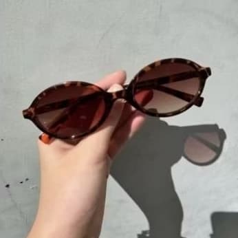 Óculos de sol ovais ou armações com lentes 1e prescrição intercambiáveis