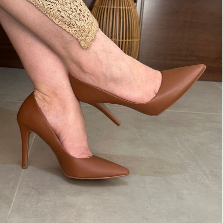 Scarpin  Feminino Salto Alto Fino 10cm  Elegância e Versatilidade