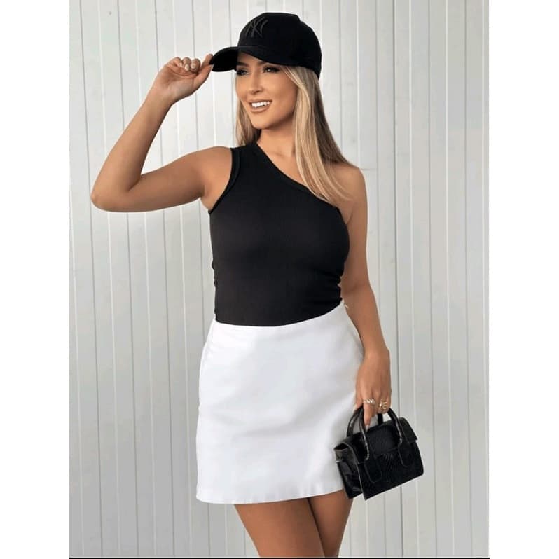 Regata Feminina Ribana Canelada de Um Ombro Só (One Shoulder) Branca | Blusa Assimétrica Justa Gringa Verão Tendência