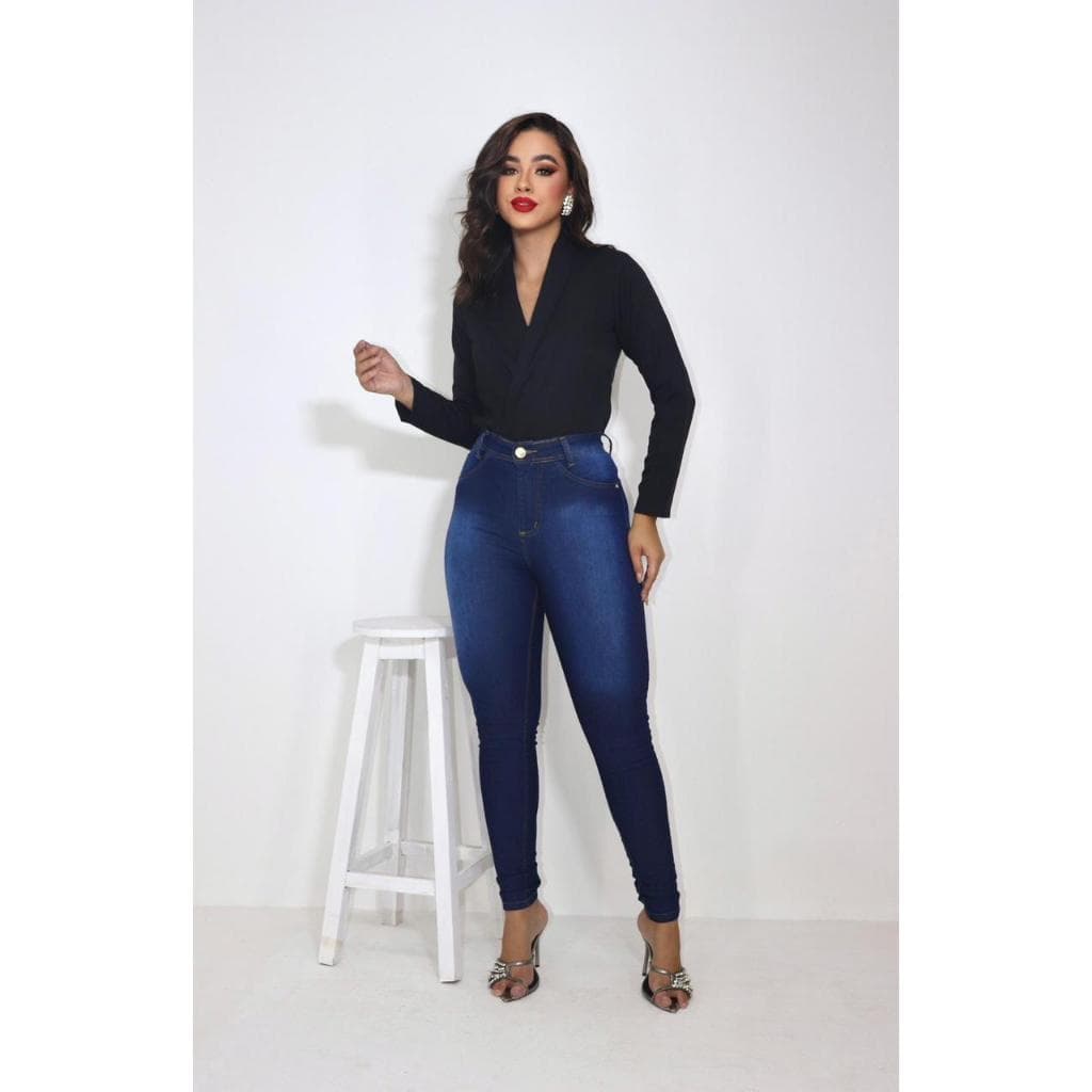 Calça Jeans Feminina Cintura Alta Skinny Levanta Bumbum com Lycra Confortável