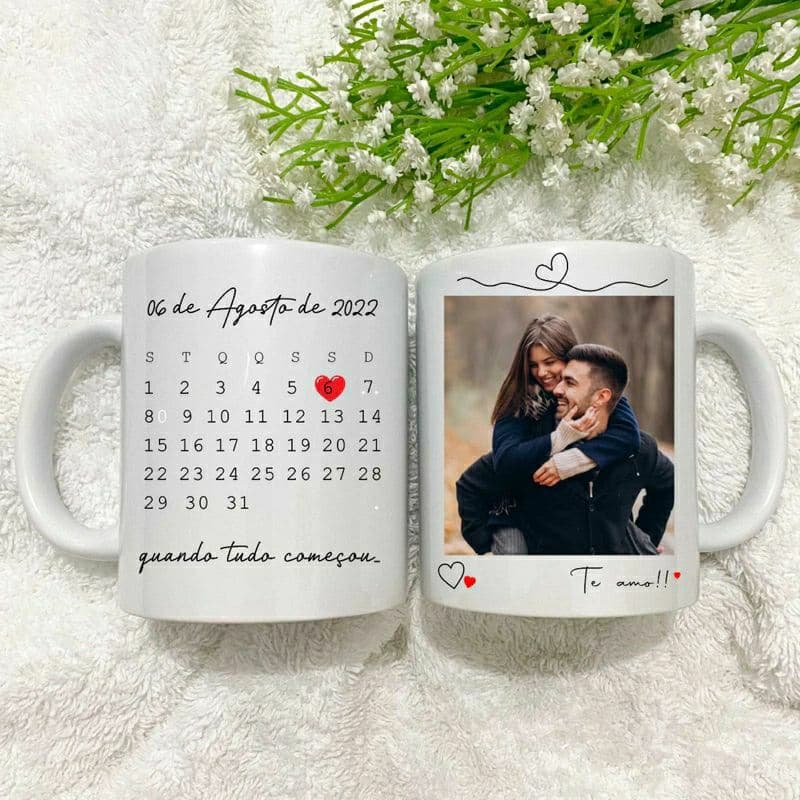 CANECA CALENDÁRIO NAMORADOS CASAMENTO BRINDES DATAS COMEMORATIVAS