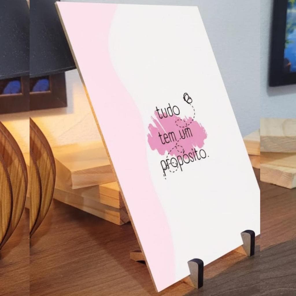 Quadrinho de Mesa Tudo tem um Propósito com Suporte Decoração Estante Sala Presente