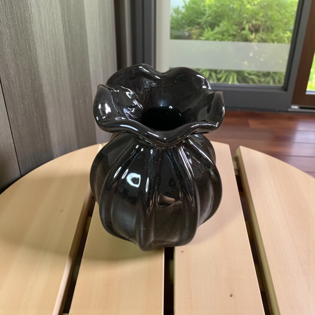 Cachepot Murano Em Formato De Trouxinha Feito A Mão Em Cerâmica