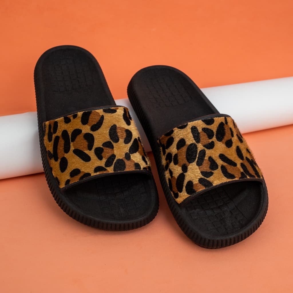Chinelo Nuvem Oncinha Feminino Macio Leve Feminino Slide Moda Verão Antiderrapante Promoção