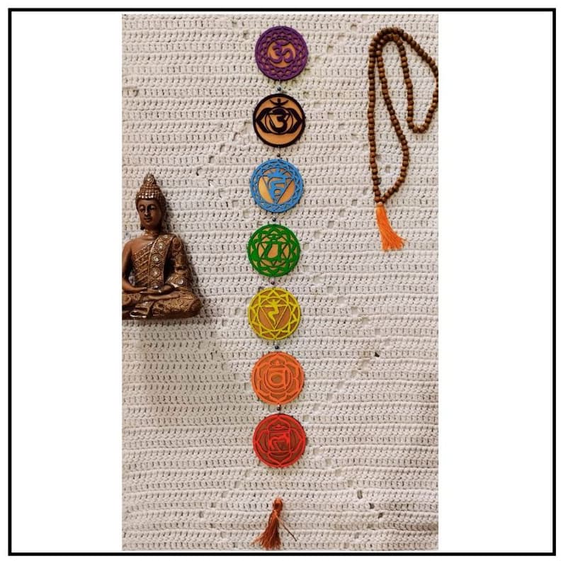 Mandalas CHAKRAS - Peça de decoração (pintadas à mão frente e trás) - MDF