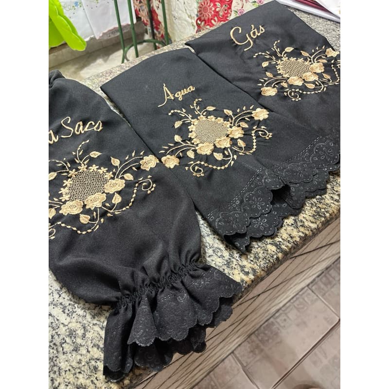 Kit Cozinha com Capa para Galão de Água, Gás e Puxa Saco Bordado 3 peças