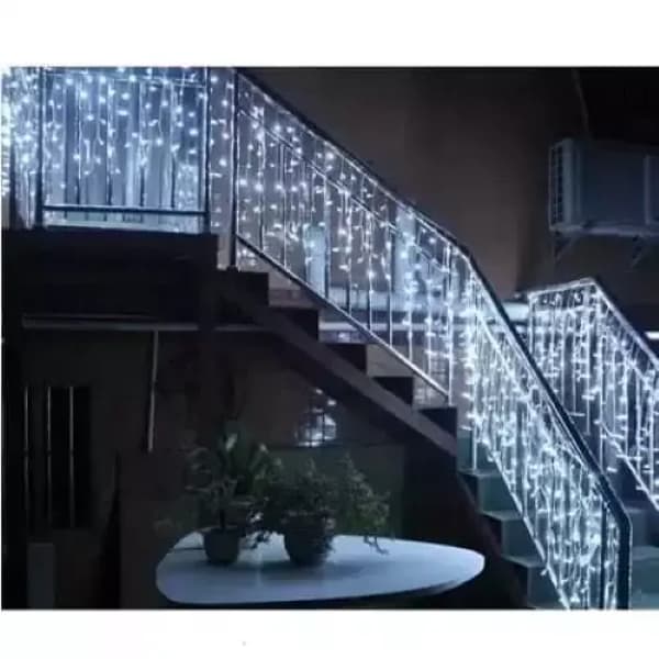 ZEROXYH CASCATA 200 LEDS FIXO 220 W Ref: 3525/ 3527