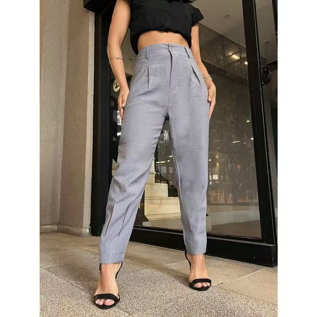Calça feminina com bolso tecido alfaiataria
