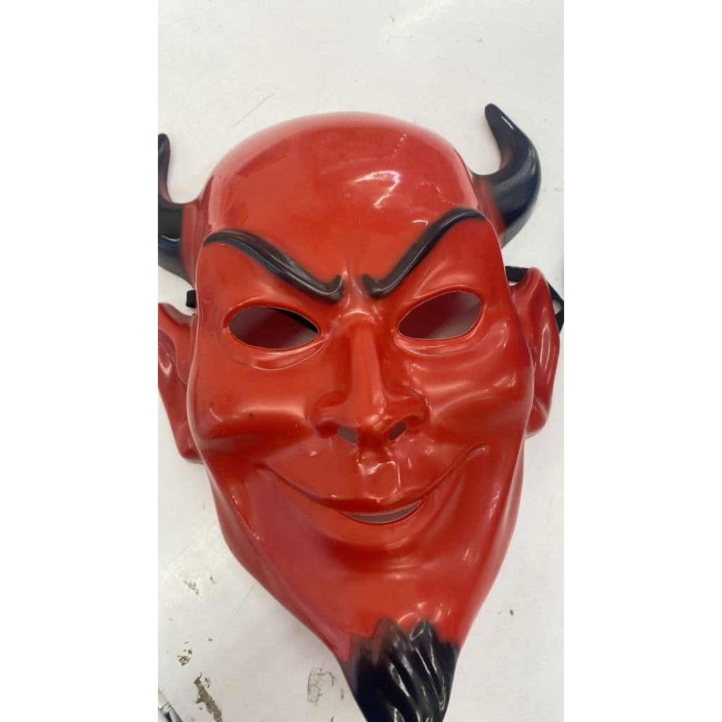mascara de halloween vermelha para festas