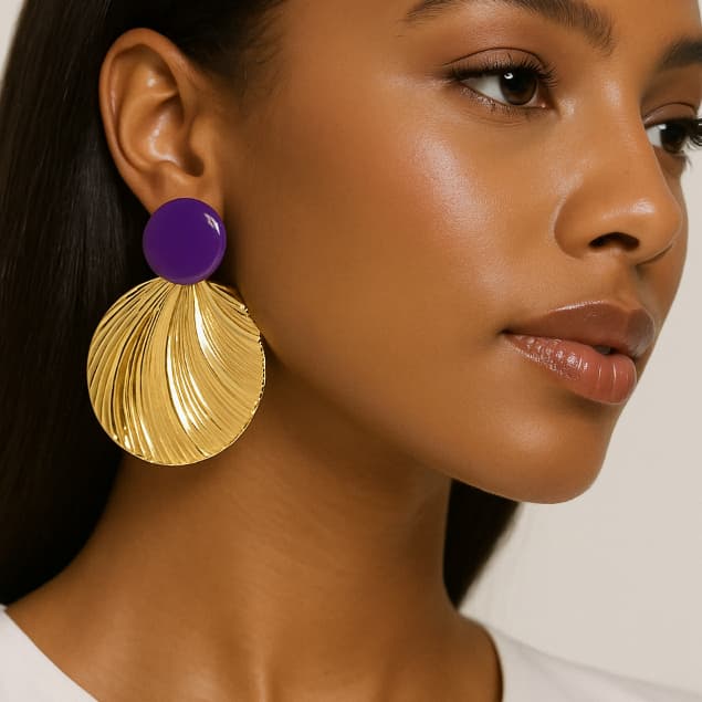 Brincos Dourado Com Pedras Coloridas Folhas/Envio Aleatorio De Cores