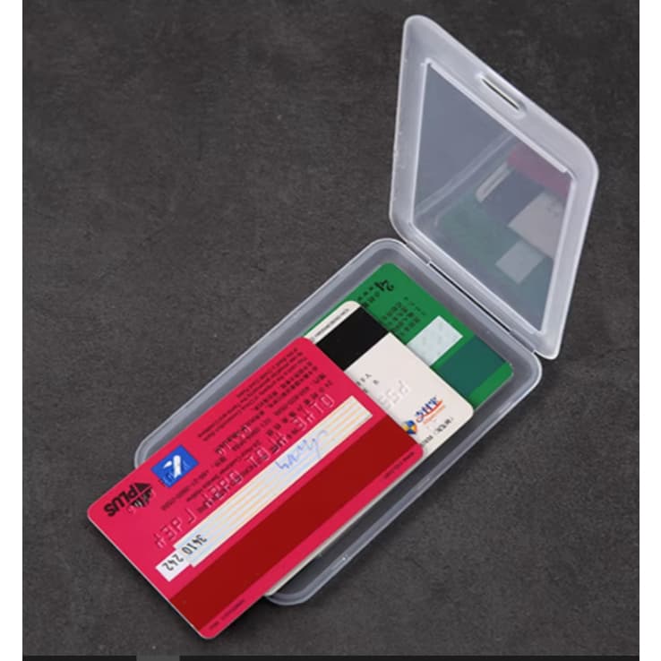 Porta Crachá Retrátil Capa Plástica  Envio Rápido - Promoção