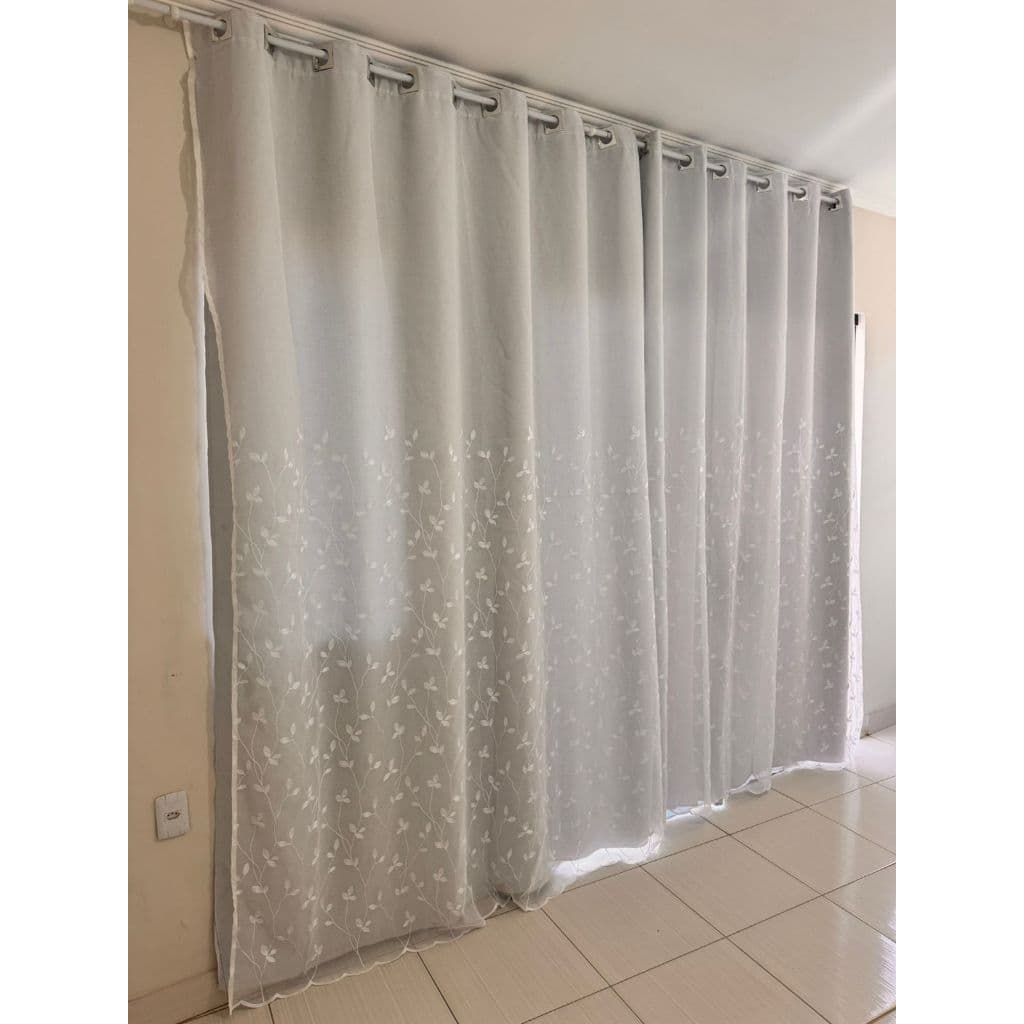 Cortina Linho Bordada com Forro Blackout no Tecido- 4,00 x 2,70