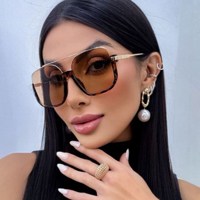 Oculos de sol quadrado Feminino Masculino meia armação Metal tendência elegante e moderno blogueira Proteção UV - Livia
