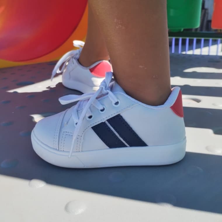 Tênis Infantil confortável Casual Macio e Confortável com Listras Estilo Tendência menino e menina