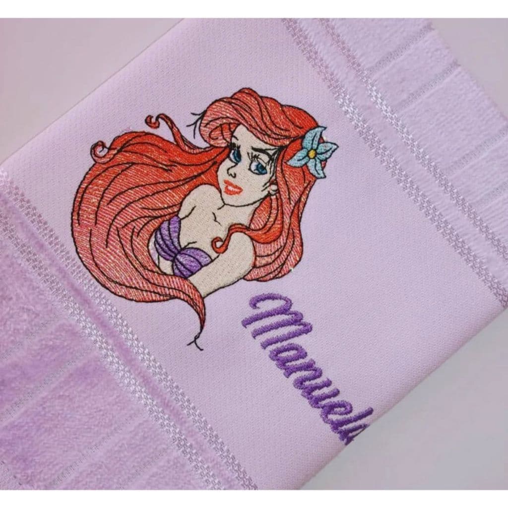 Toalha de Lavabo Bordada Personalizada - Ariel