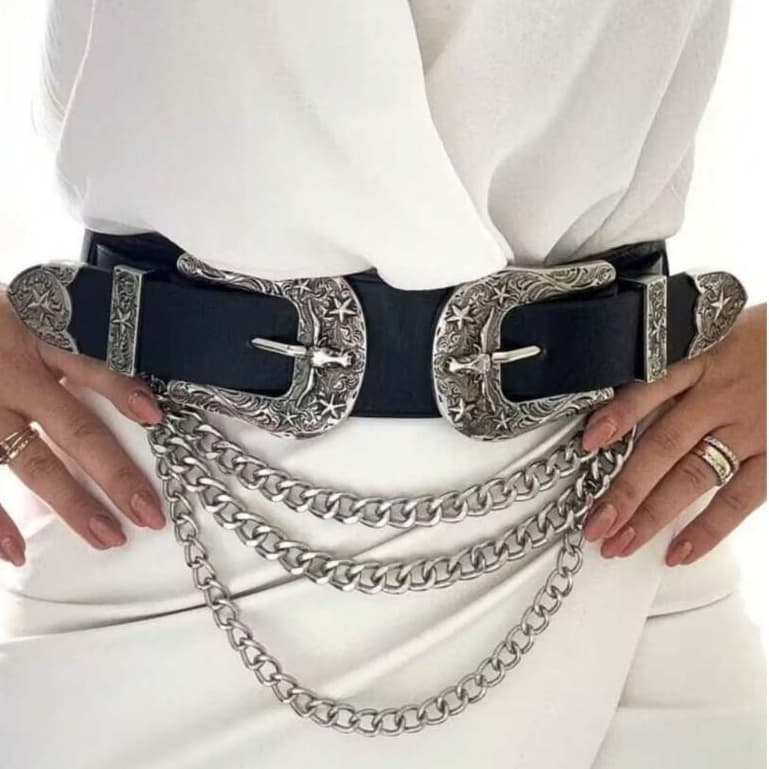Cinto elástico estilo country de duas fivelas com e três correntes