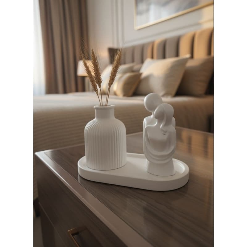 ​Kit Decoração Escultura Casal + Vaso Moderno C/ Bandeja Luxo – Mesa de Centro Quarto Sala