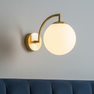 Arandela Dourada de Parede, Luminária Moderna para Quarto, Sala  Design com Globo de Vidro.