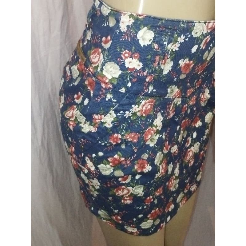 Saia social floreada curta, moda feminina verão, moda feminina, veste 38.