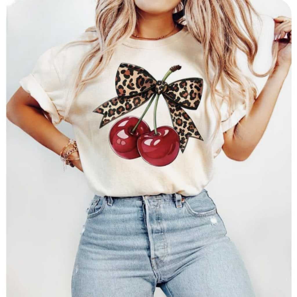 T-shirt Camiseta Estampa Cereja Fruta Laço Onça Oncinha Estilosa Tumbler Aesthetic Estilosa Animal Print