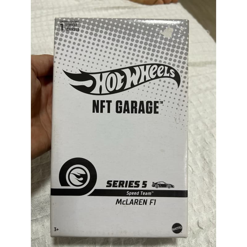 Carrinho Hot Wheels - MCLAREN F1 - NFT GARAGE